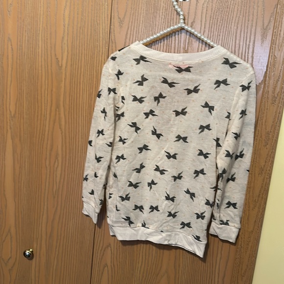 Classy bow style sweater - Picture 9 of 9